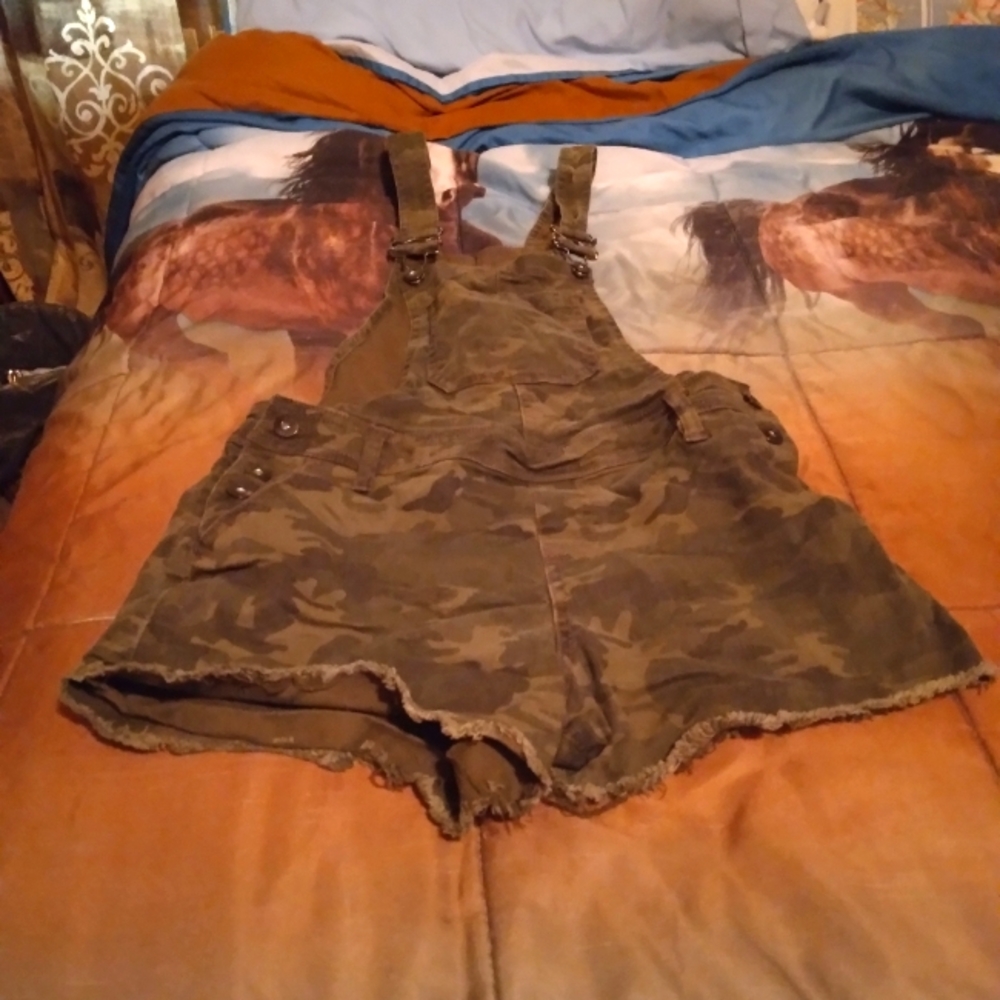 Camo shorts overalls